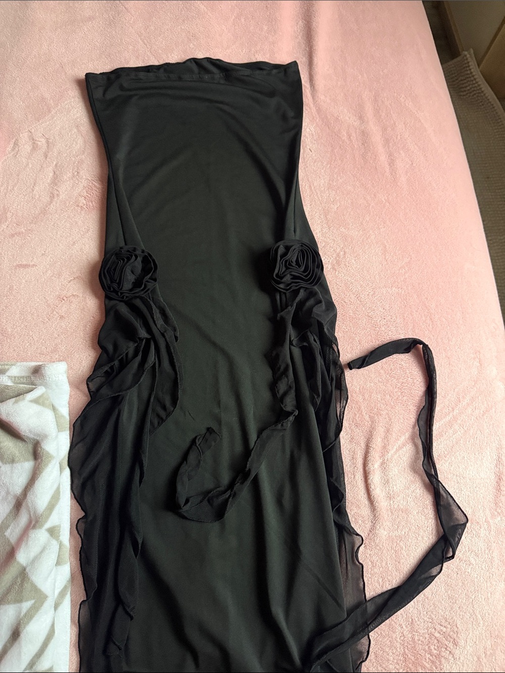 Black Floral Accent Strapless Women’s Dress with slits